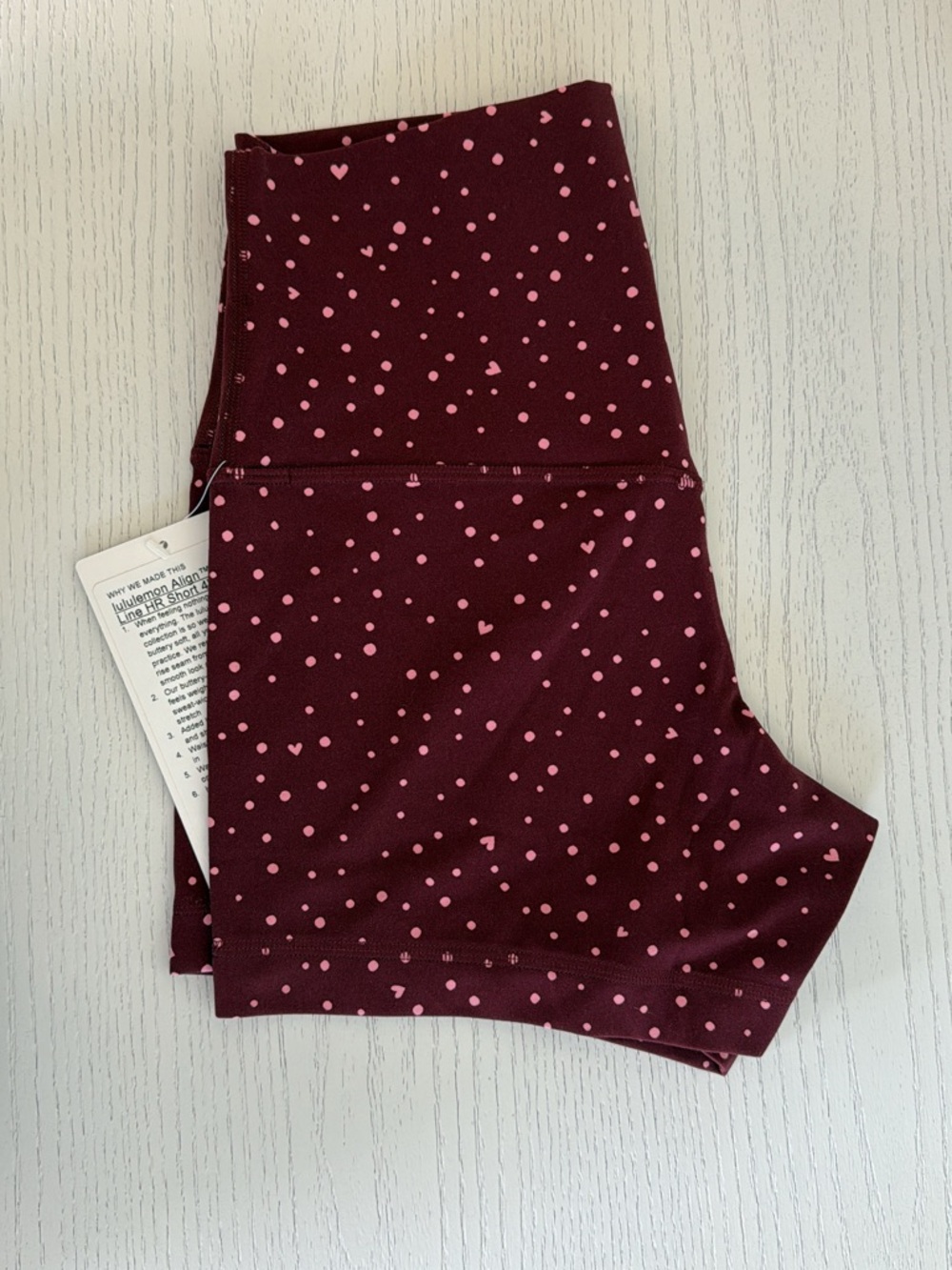 NWT Lululemon Size 8 Align No Line Shorts 4” Burgundy Bay Scattered Hearts
